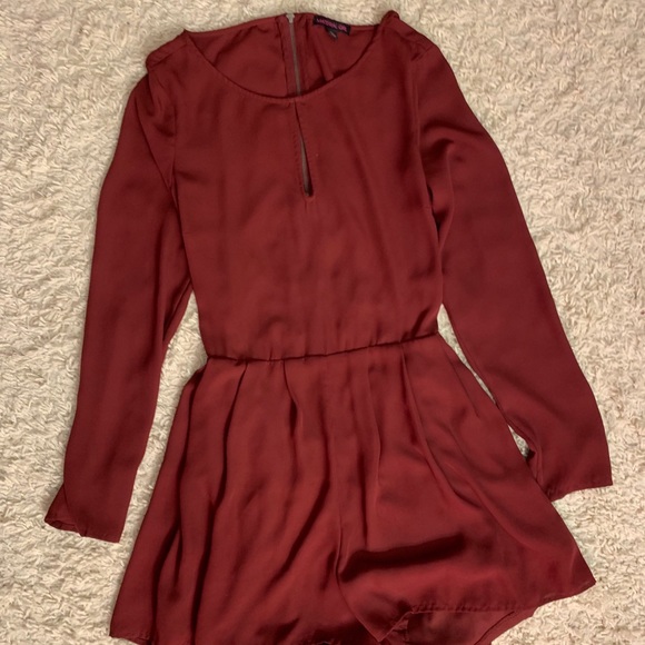 Red romper - Picture 1 of 5